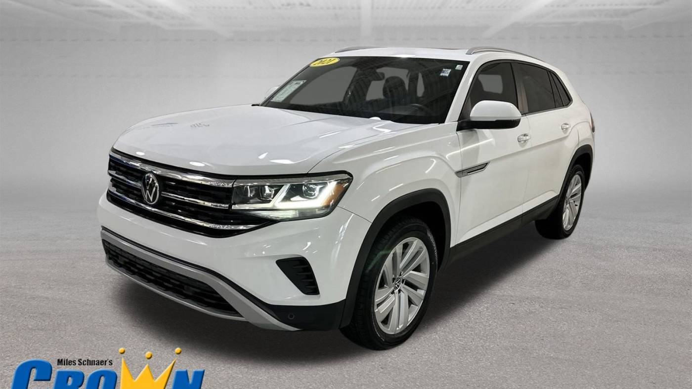 2021 Volkswagen Atlas Cross Sport SE with Technology — SUV — 52,644 mi — Lawrence, KS