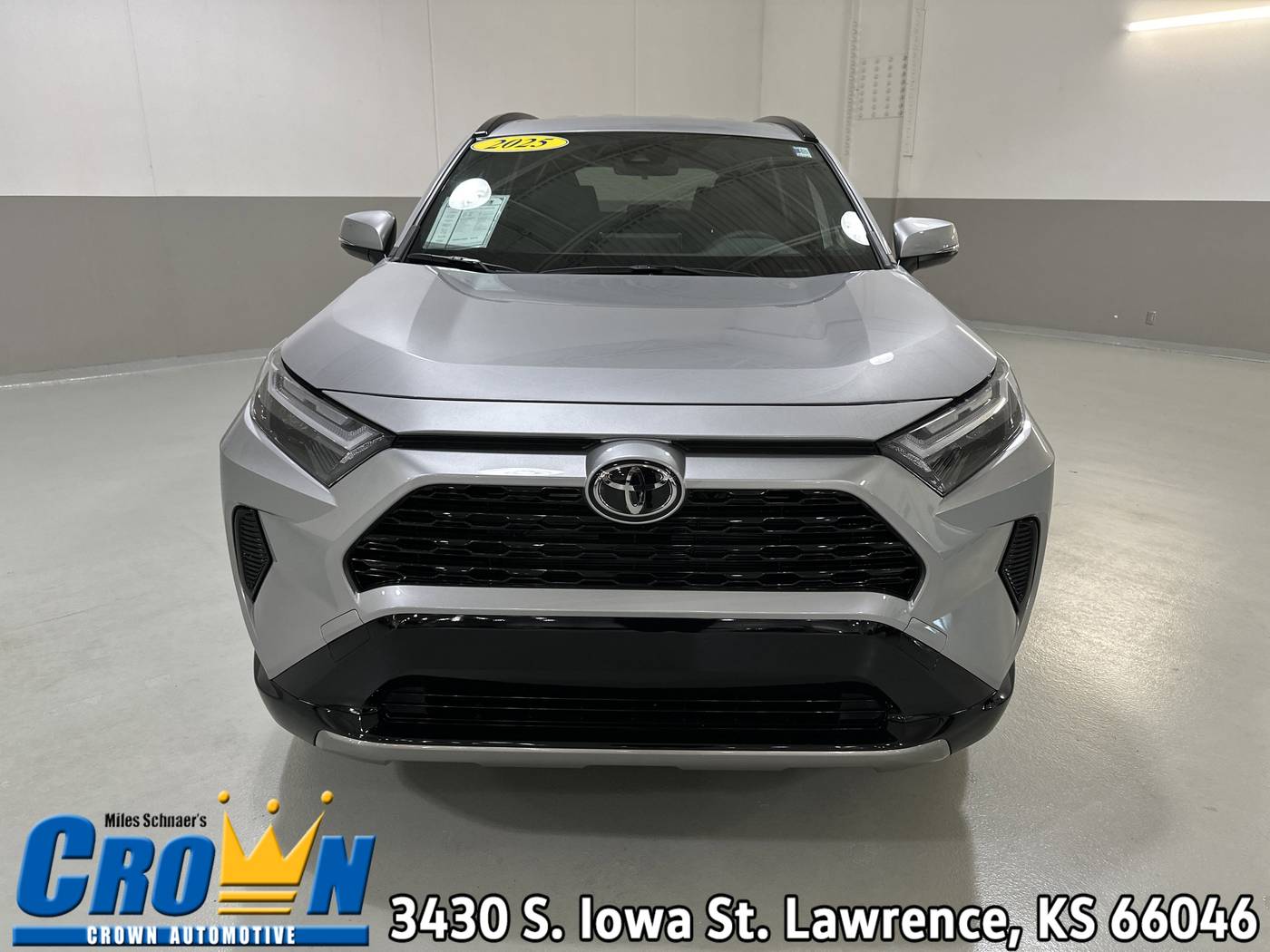 2025 Toyota RAV4 Hybrid SE — SUV — 5 mi — Lawrence, KS