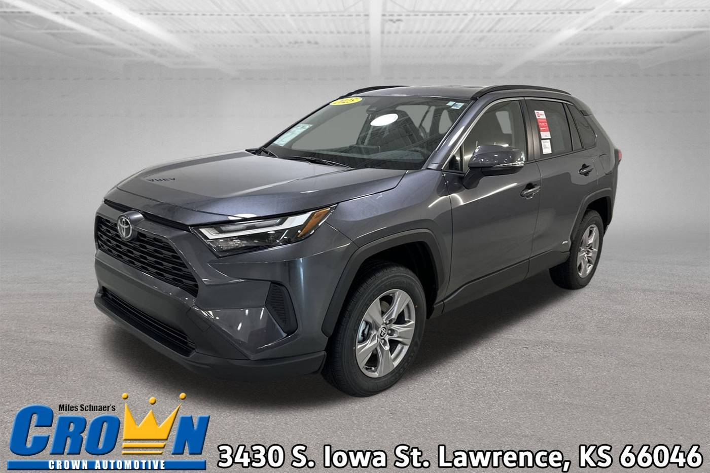 2025 Toyota RAV4 Hybrid XLE — SUV — 5 mi — Lawrence, KS
