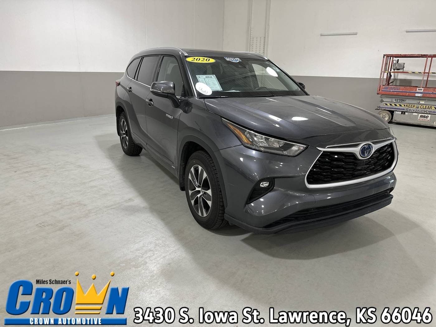 2020 Toyota Highlander Hybrid XLE — SUV — 48,243 mi — Lawrence, KS