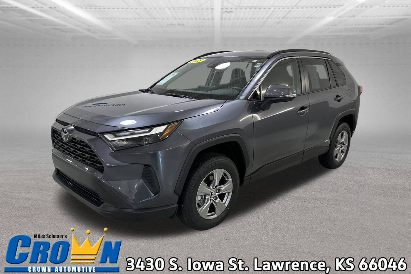 2025 Toyota RAV4 Hybrid LE — SUV — 28 mi — Lawrence, KS