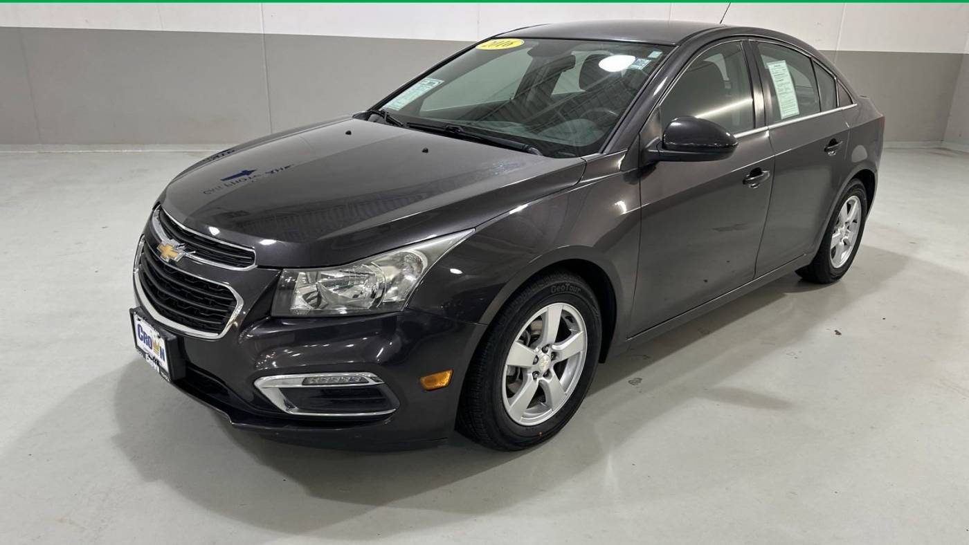 2016 Chevrolet Cruze Limited 1LT — Sedan — 111,075 mi — Lawrence, KS