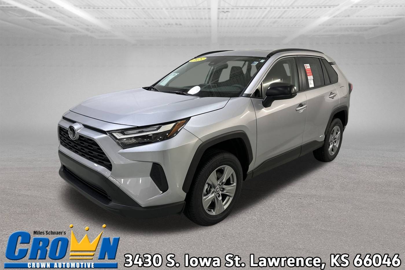 2025 Toyota RAV4 XLE — SUV — 5 mi — Lawrence, KS