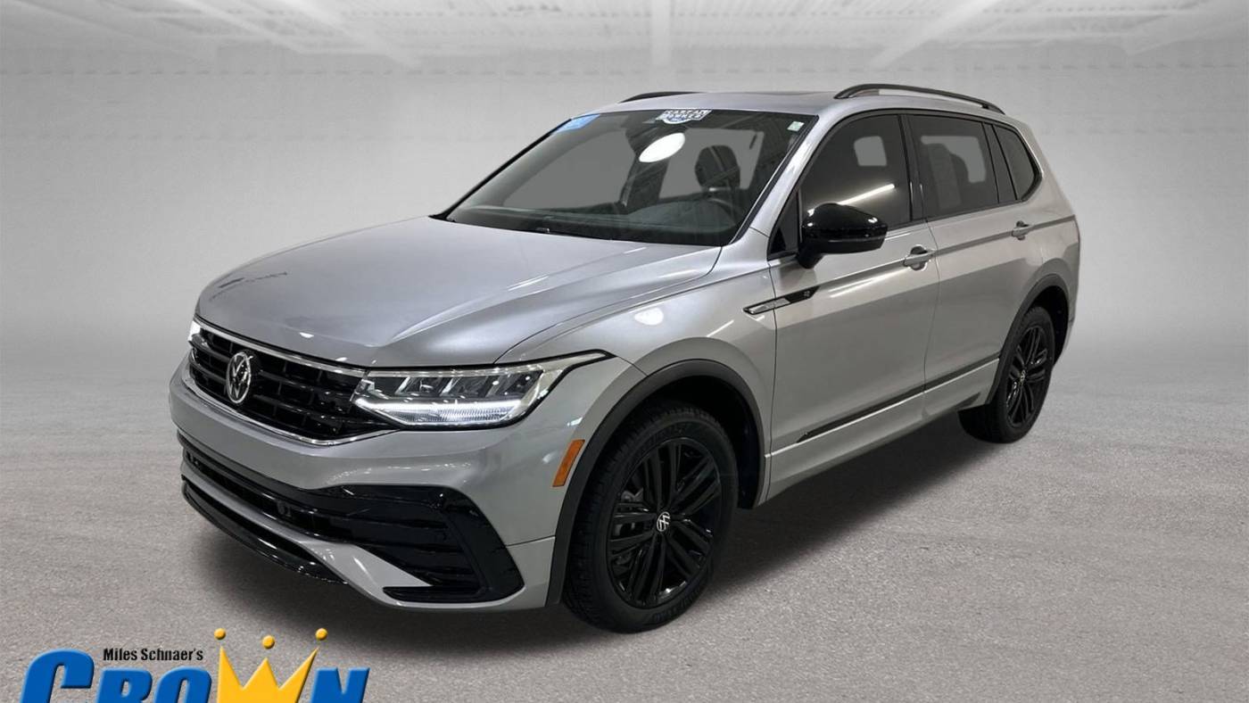 2022 Volkswagen Tiguan SE R-Line Black — SUV — 27,222 mi — Lawrence, KS