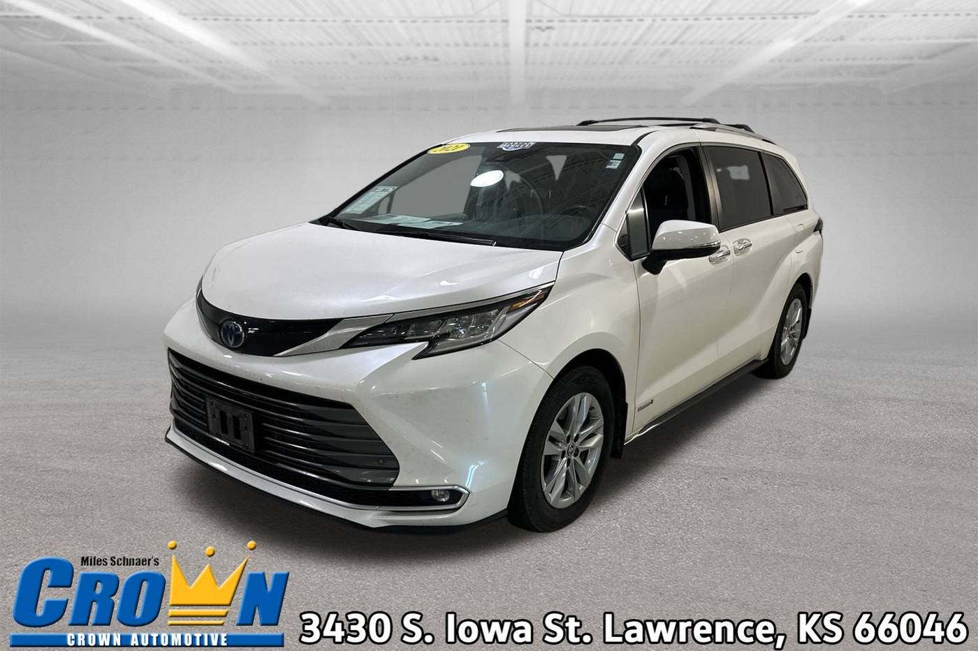 2021 Toyota Sienna Limited — Minivan — 73,420 mi — Lawrence, KS