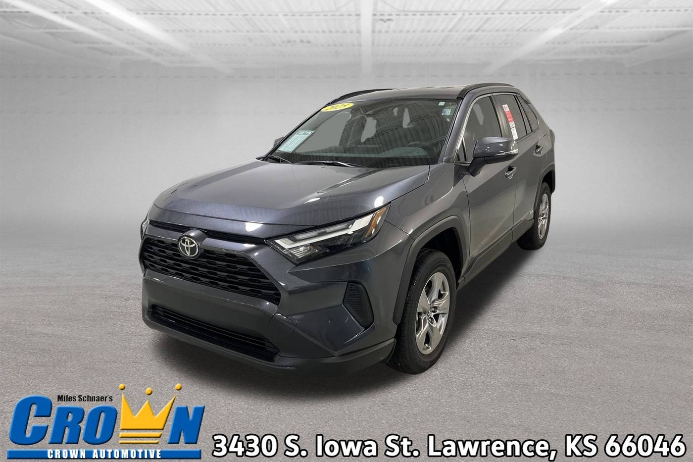 2025 Toyota RAV4 Hybrid XLE — SUV — 19 mi — Lawrence, KS