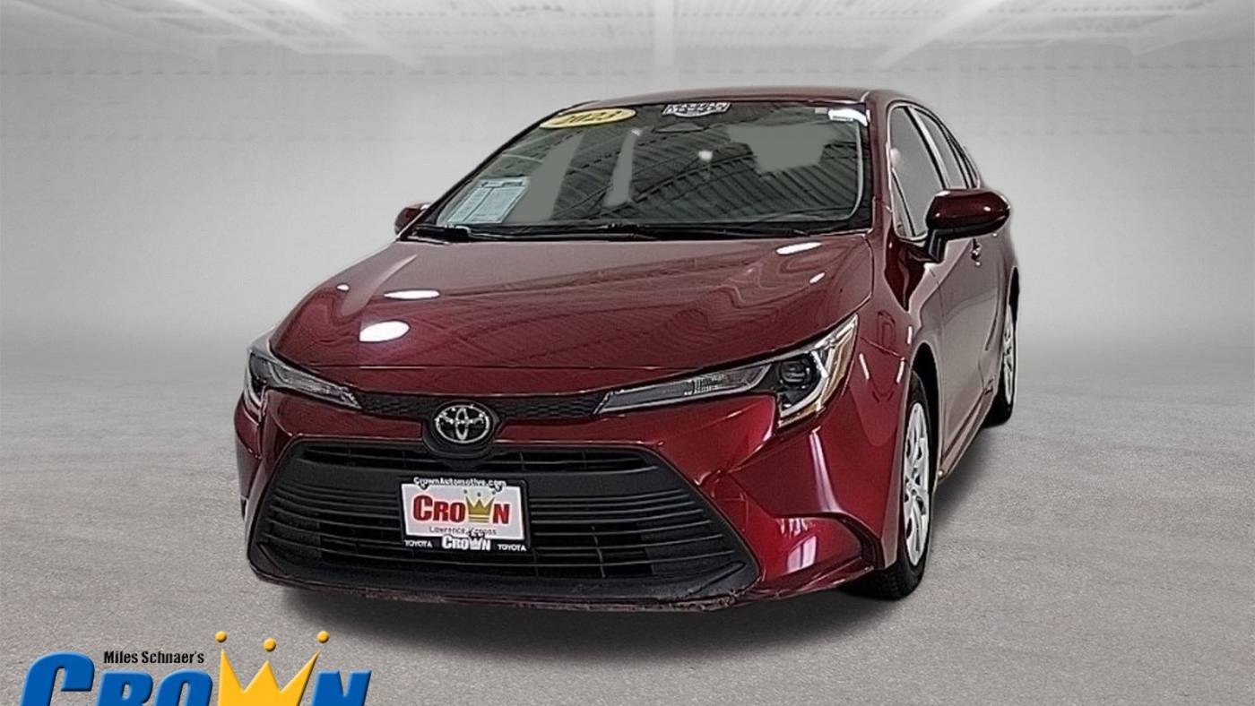2023 Toyota Corolla LE — Sedan — 30,201 mi — Lawrence, KS