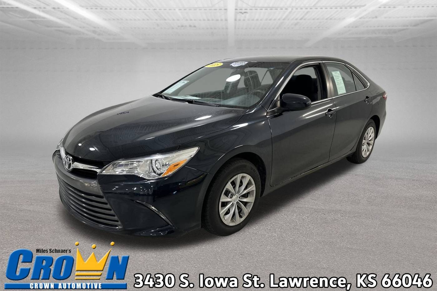 2015 Toyota Camry LE — Sedan — 52,475 mi — Lawrence, KS