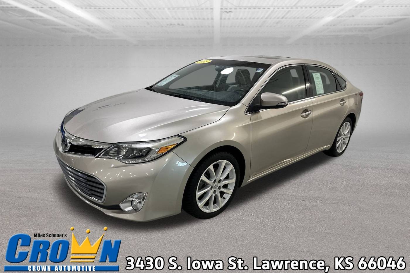2013 Toyota Avalon Limited — Sedan — 104,858 mi — Lawrence, KS