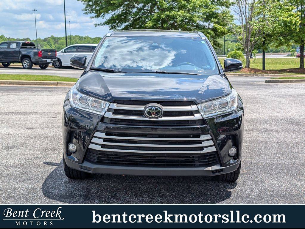 2019 Toyota Highlander SE V6 — SUV — 68,839 mi — Auburn, AL