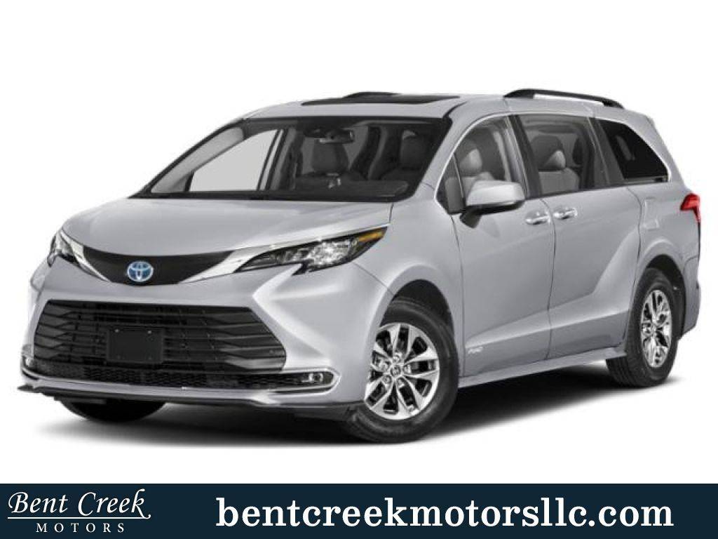 2021 Toyota Sienna XLE — Minivan — 70,166 mi — Auburn, AL