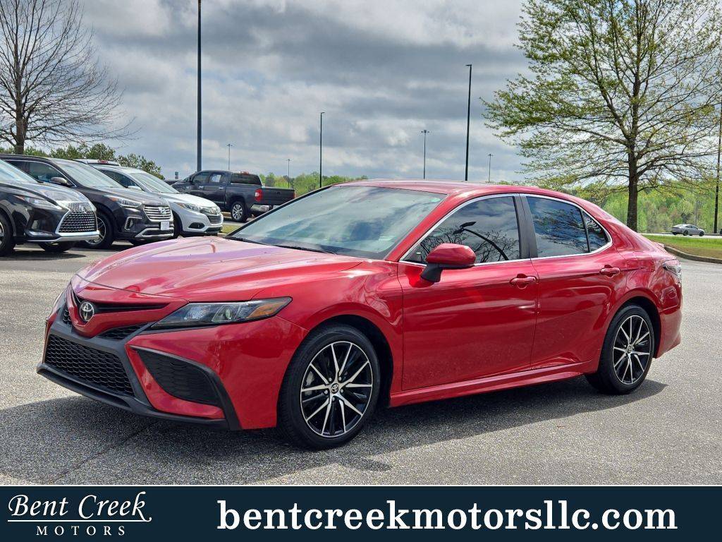 2021 Toyota Camry SE — Sedan — 61,402 mi — Auburn, AL