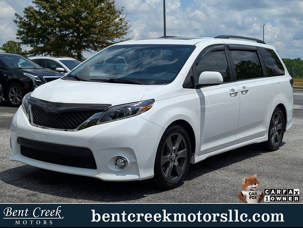 2017 Toyota Sienna SE — Minivan — 70,292 mi — Auburn, AL