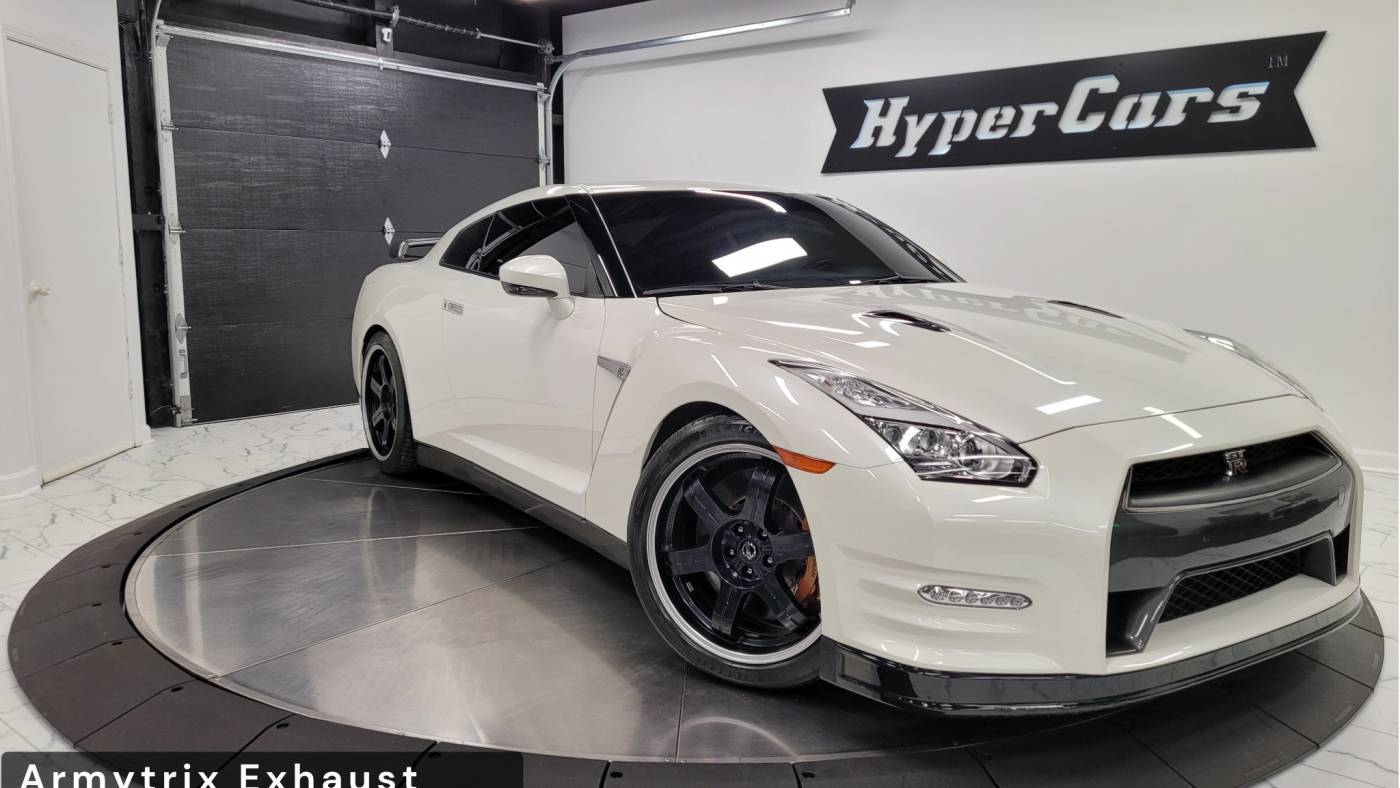 2015 Nissan GT-R Black Edition — Coupe — 39,105 mi — New Albany, IN