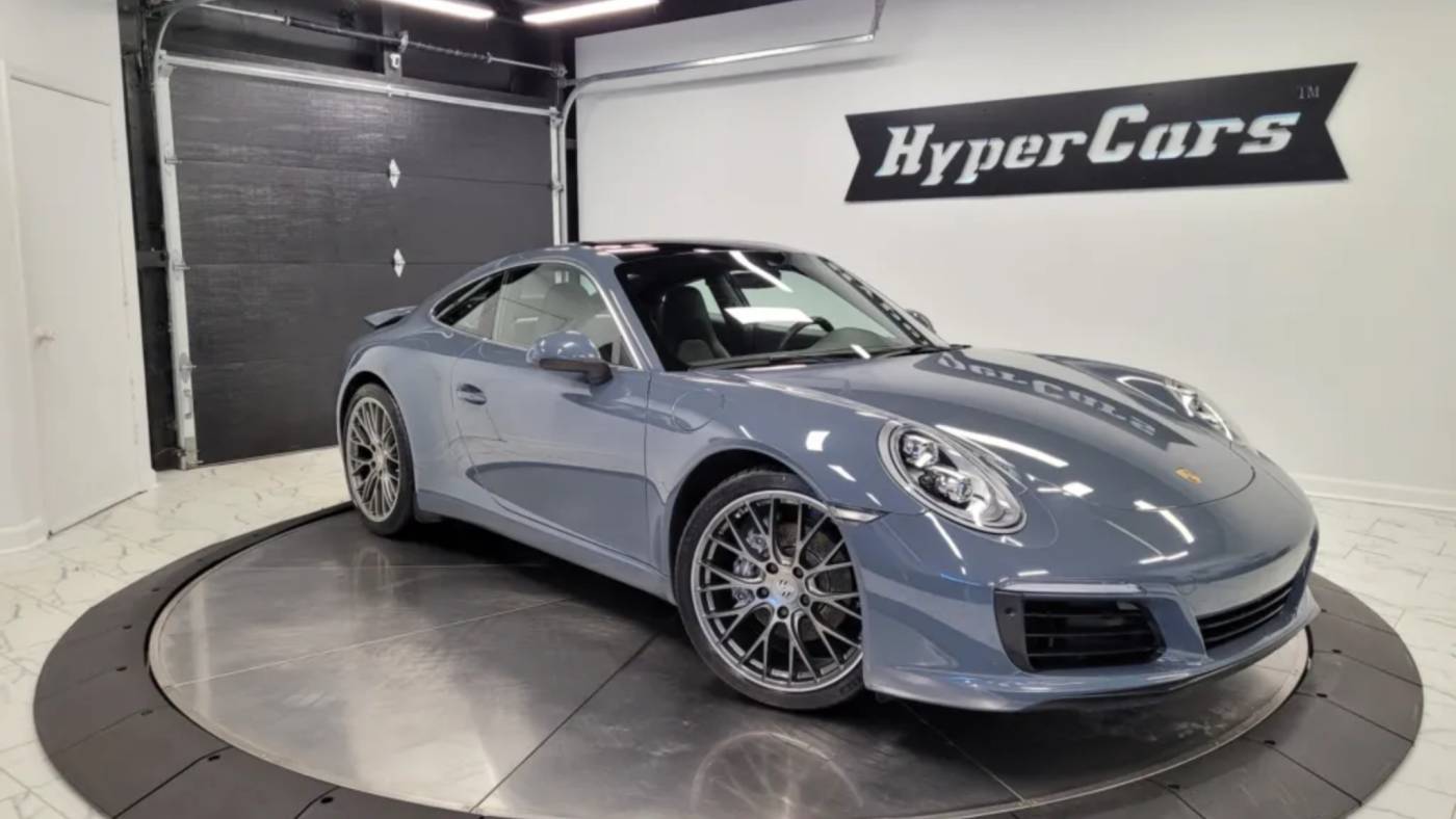 2018 Porsche 911 Carrera — Coupe — 87,435 mi — New Albany, IN