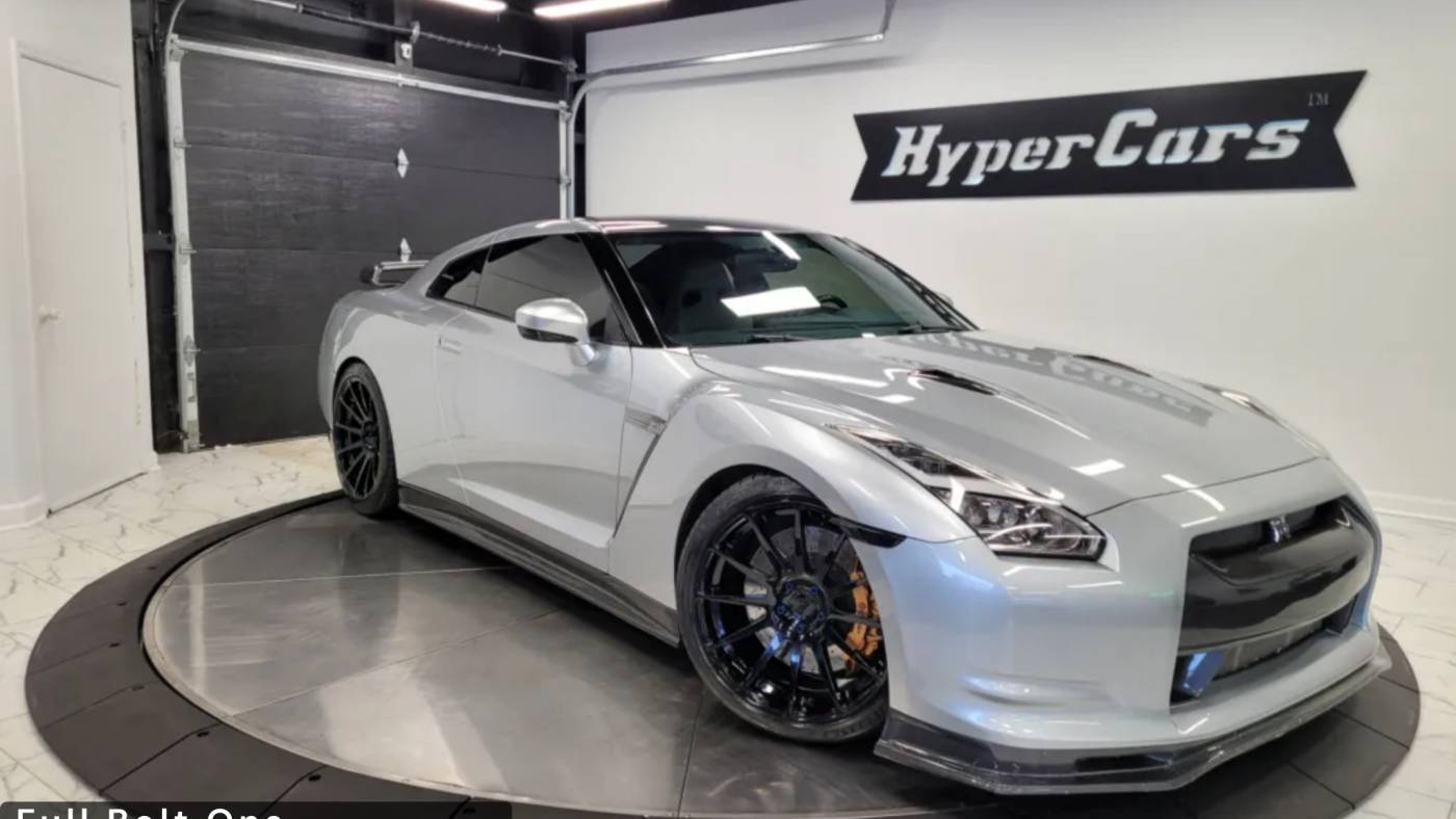 2009 Nissan GT-R Premium — Coupe — 57,851 mi — New Albany, IN