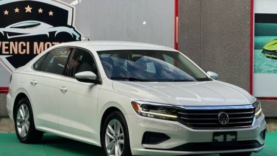 2020 Volkswagen Passat SE — Sedan — 21,033 mi — Olmito, TX