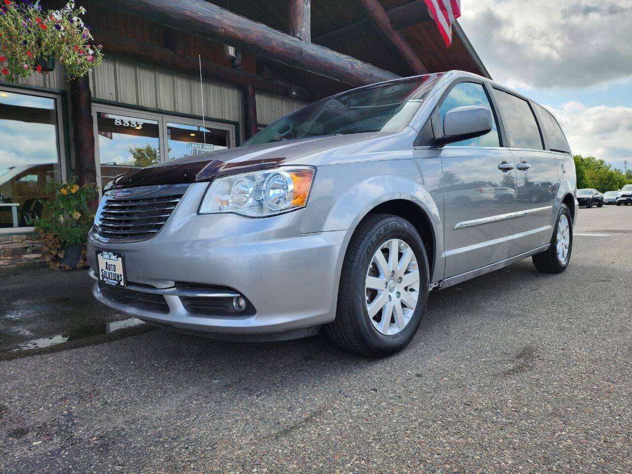2016 Chrysler Town & Country Touring — Minivan — 137,955 mi — Baxter, MN