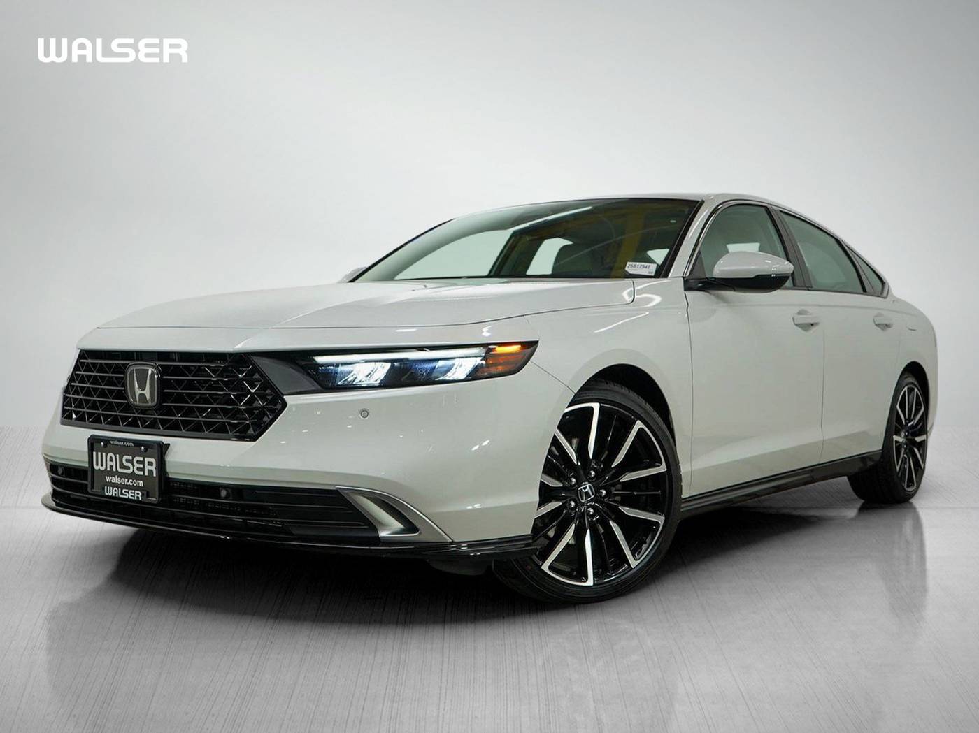 2025 Honda Accord Hybrid Touring — Sedan — 14,425 mi — South St Paul, MN