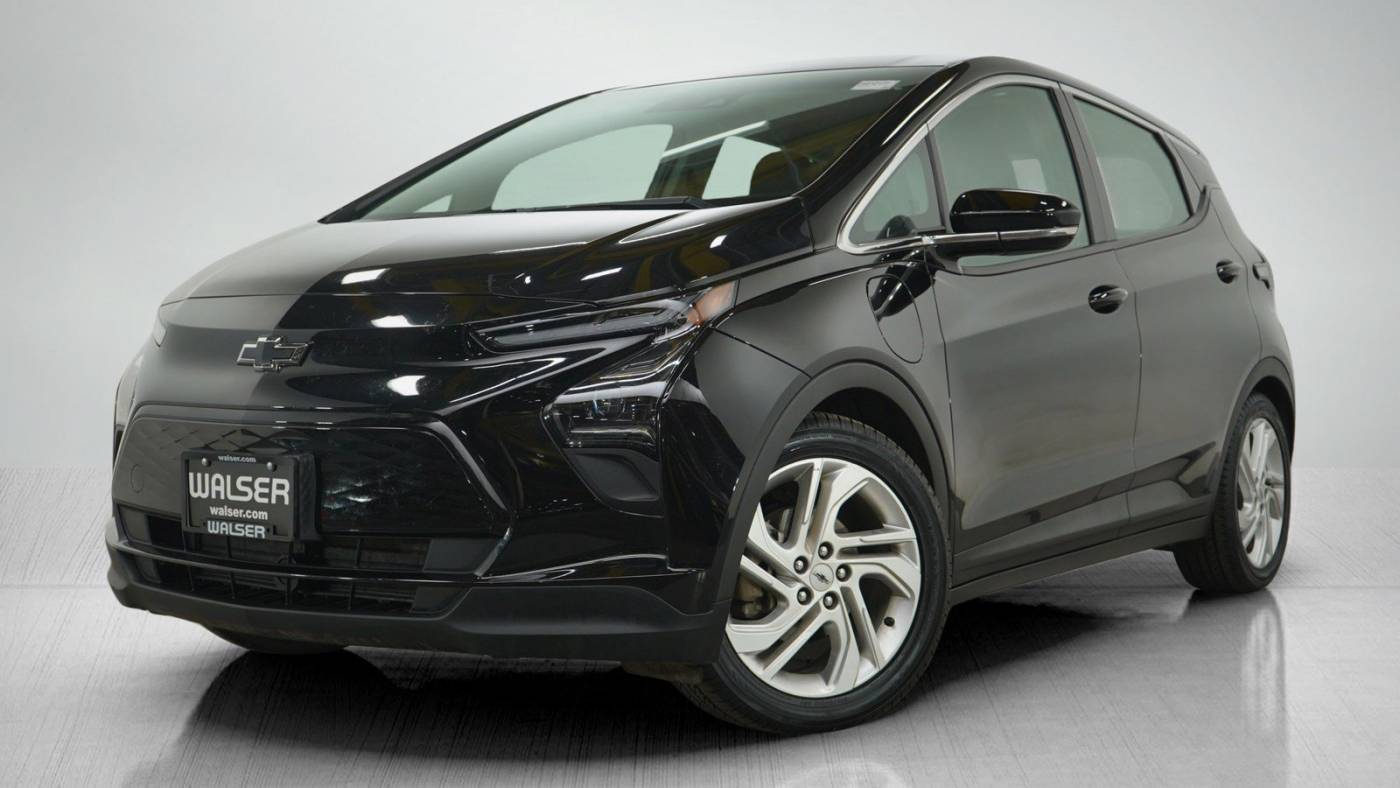 2023 Chevrolet Bolt EV 1LT — Sedan — 27,953 mi — South St Paul, MN