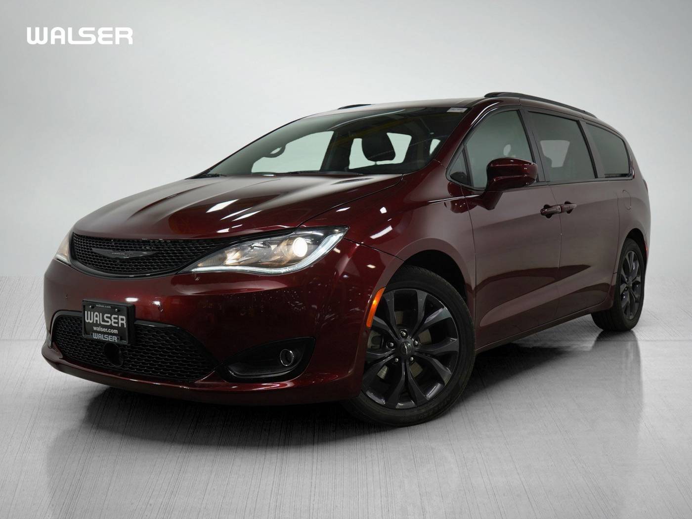 2019 Chrysler Pacifica Touring L — Minivan — 43,724 mi — South St Paul, MN