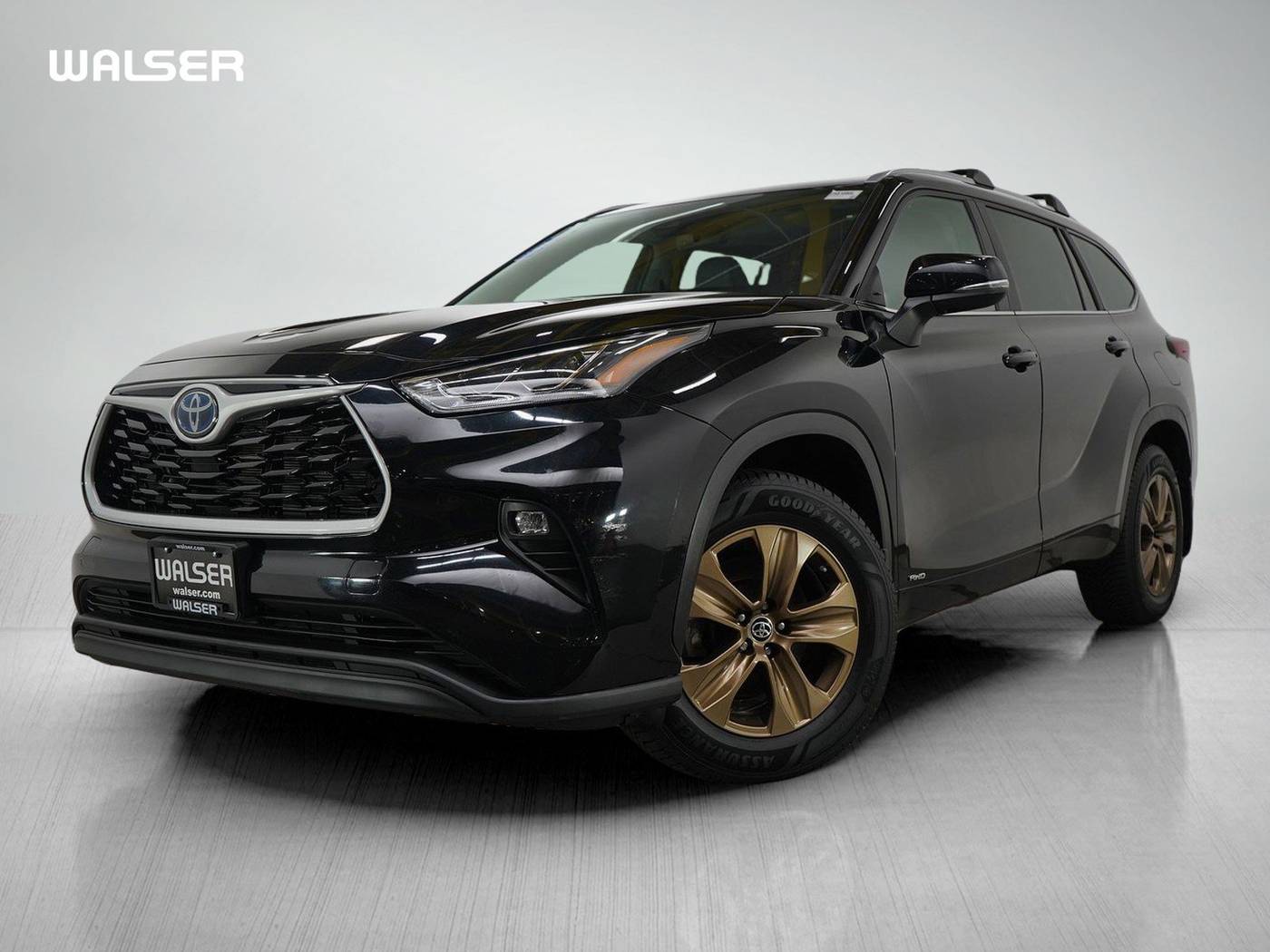 2023 Toyota Highlander Hybrid Bronze Edition — SUV — 58,091 mi — South St Paul, MN