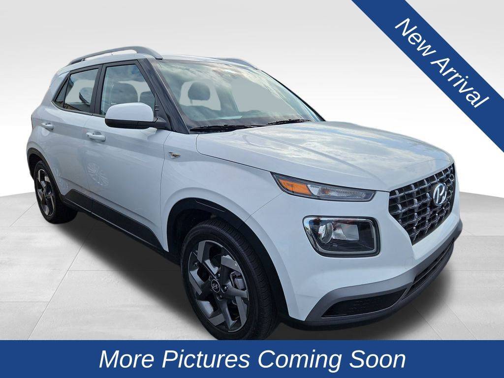 2025 Hyundai Venue SEL — SUV — 8,811 mi — Goldsboro, NC