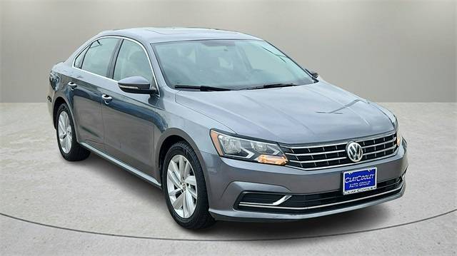 2018 Volkswagen Passat 2.0T SE — Sedan — 95,692 mi — Dallas, TX