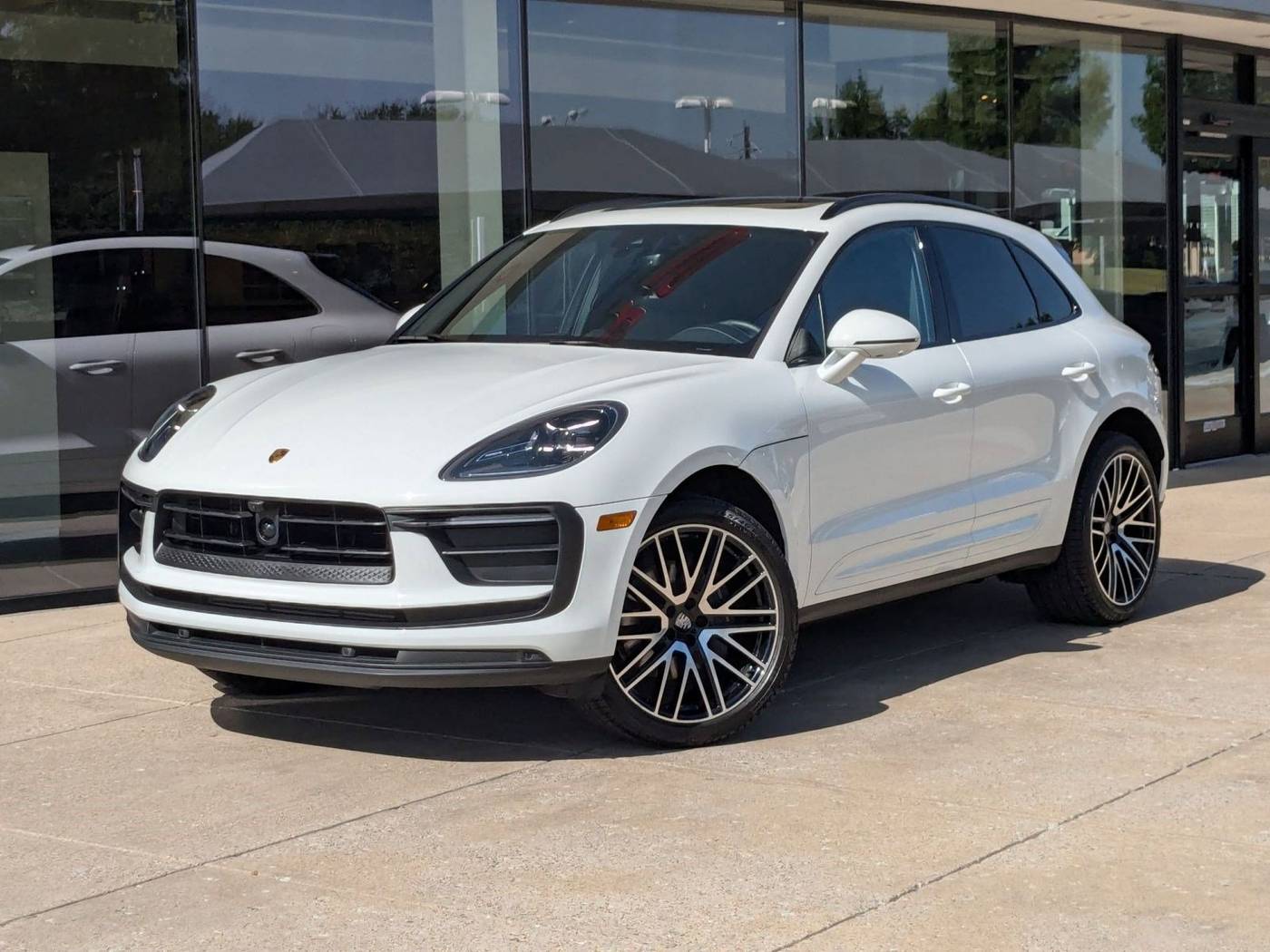 2025 Porsche Macan Macan — SUV — 7,290 mi — Plano, TX