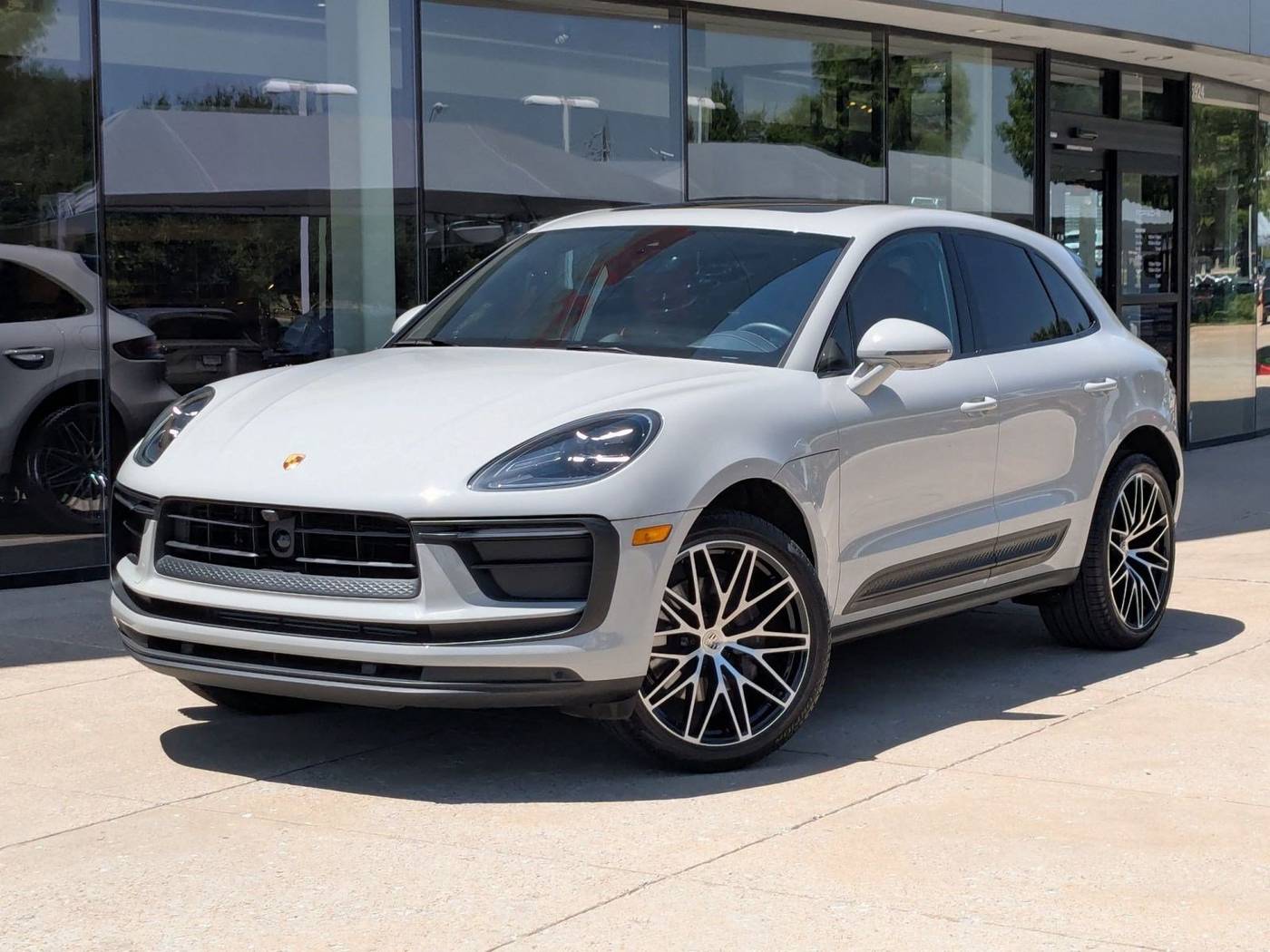 2025 Porsche Macan Macan — SUV — 14,499 mi — Plano, TX