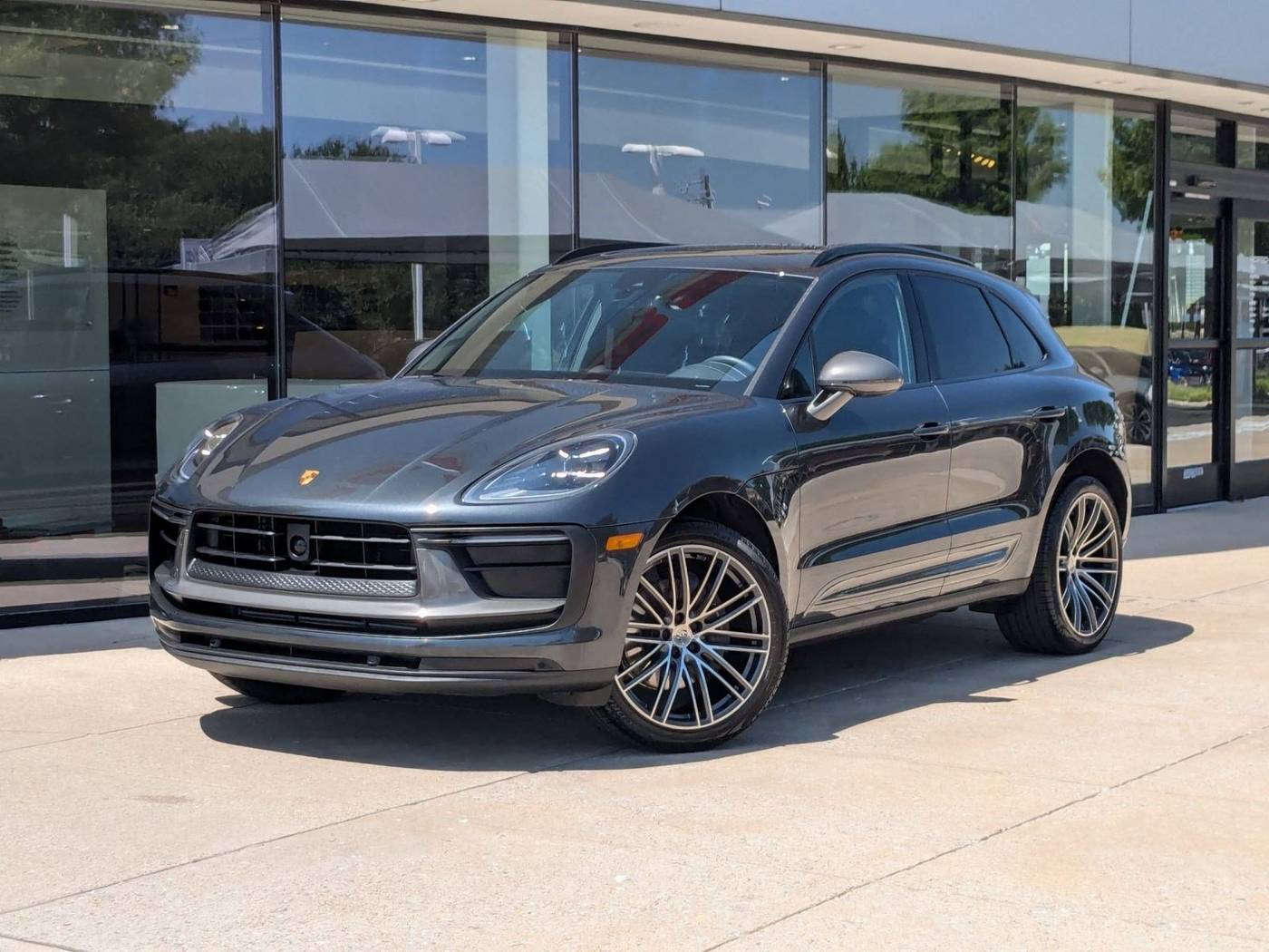 2025 Porsche Macan T — SUV — 6,626 mi — Plano, TX