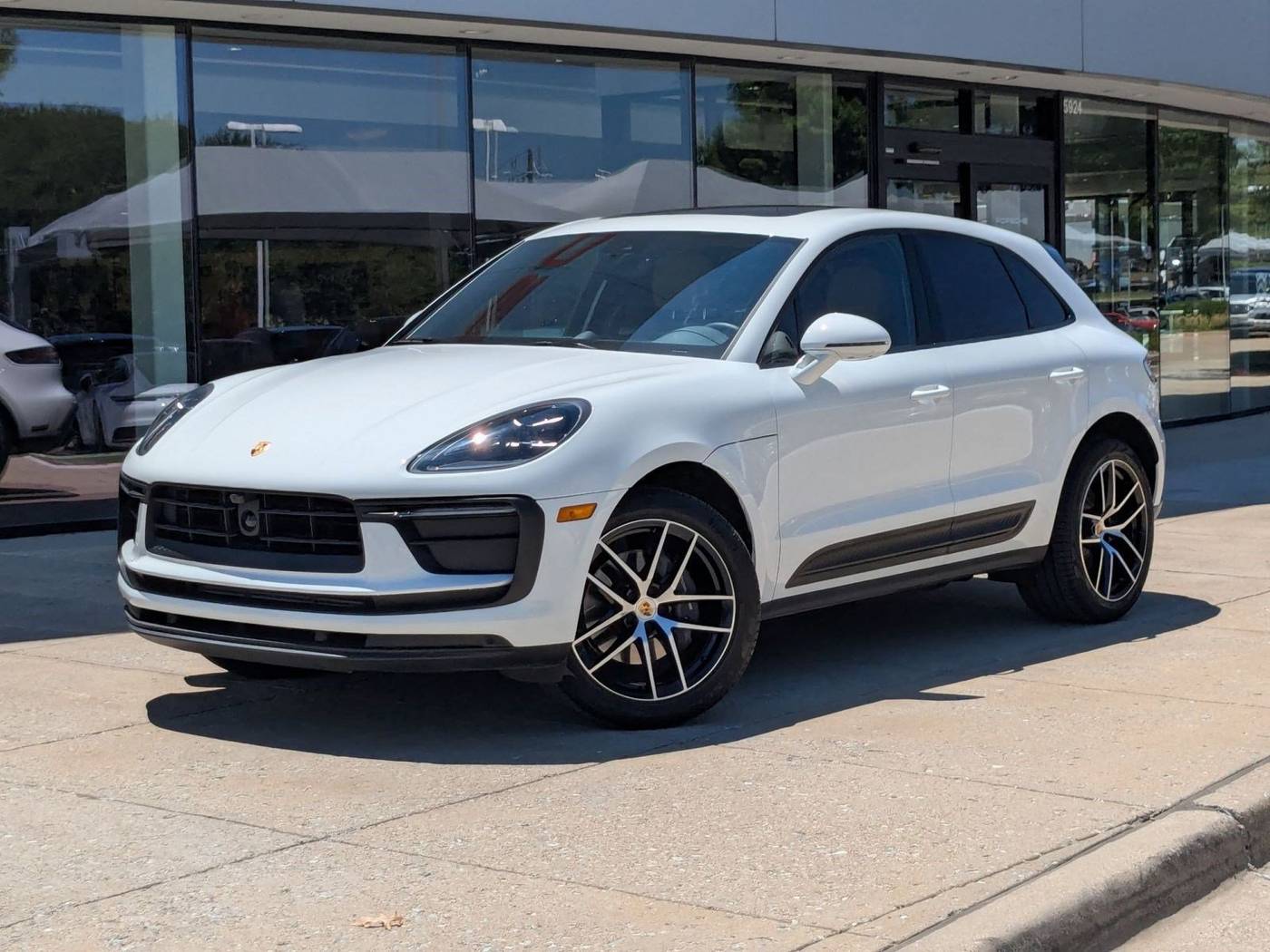 2025 Porsche Macan Macan — SUV — 7,174 mi — Plano, TX