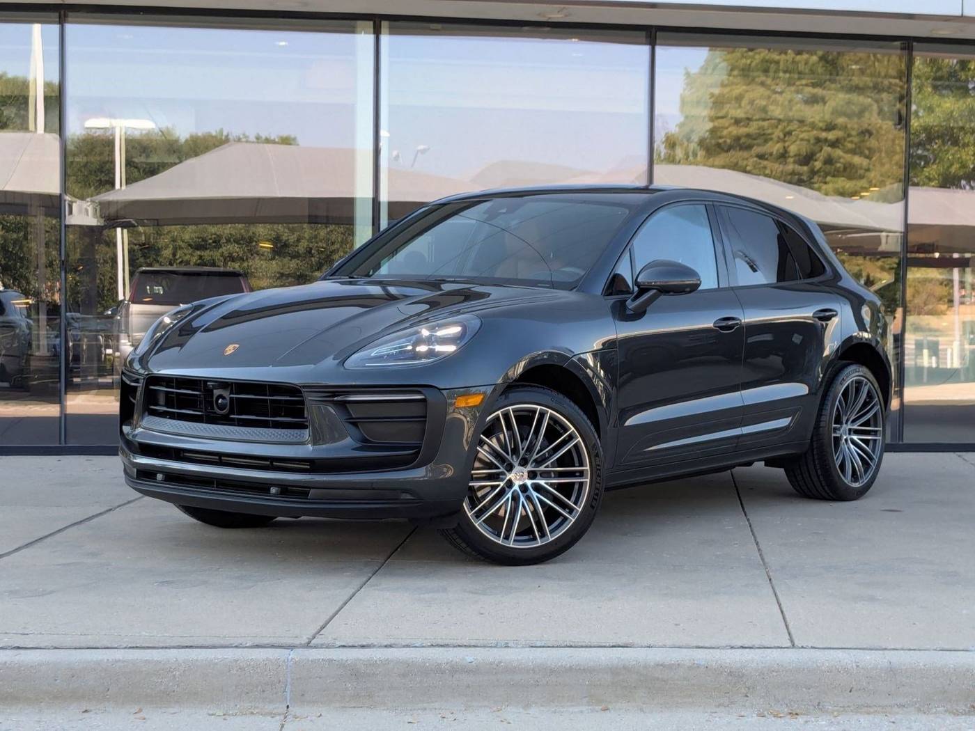 2025 Porsche Macan Macan — SUV — 3,628 mi — Plano, TX