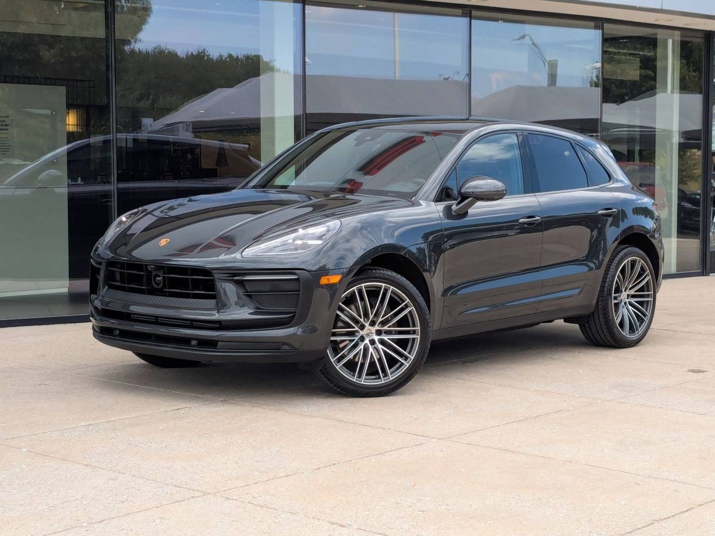 2025 Porsche Macan Macan — SUV — 5,690 mi — Plano, TX