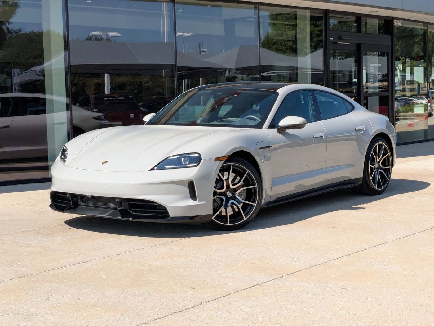 2025 Porsche Taycan 4S — Sedan — 6,058 mi — Plano, TX