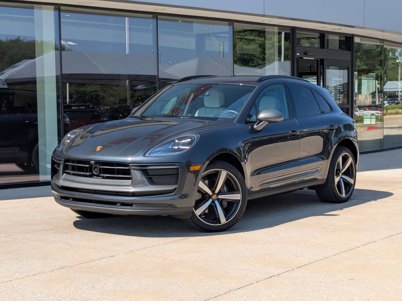 2025 Porsche Macan Standard — SUV — 4,750 mi — Plano, TX