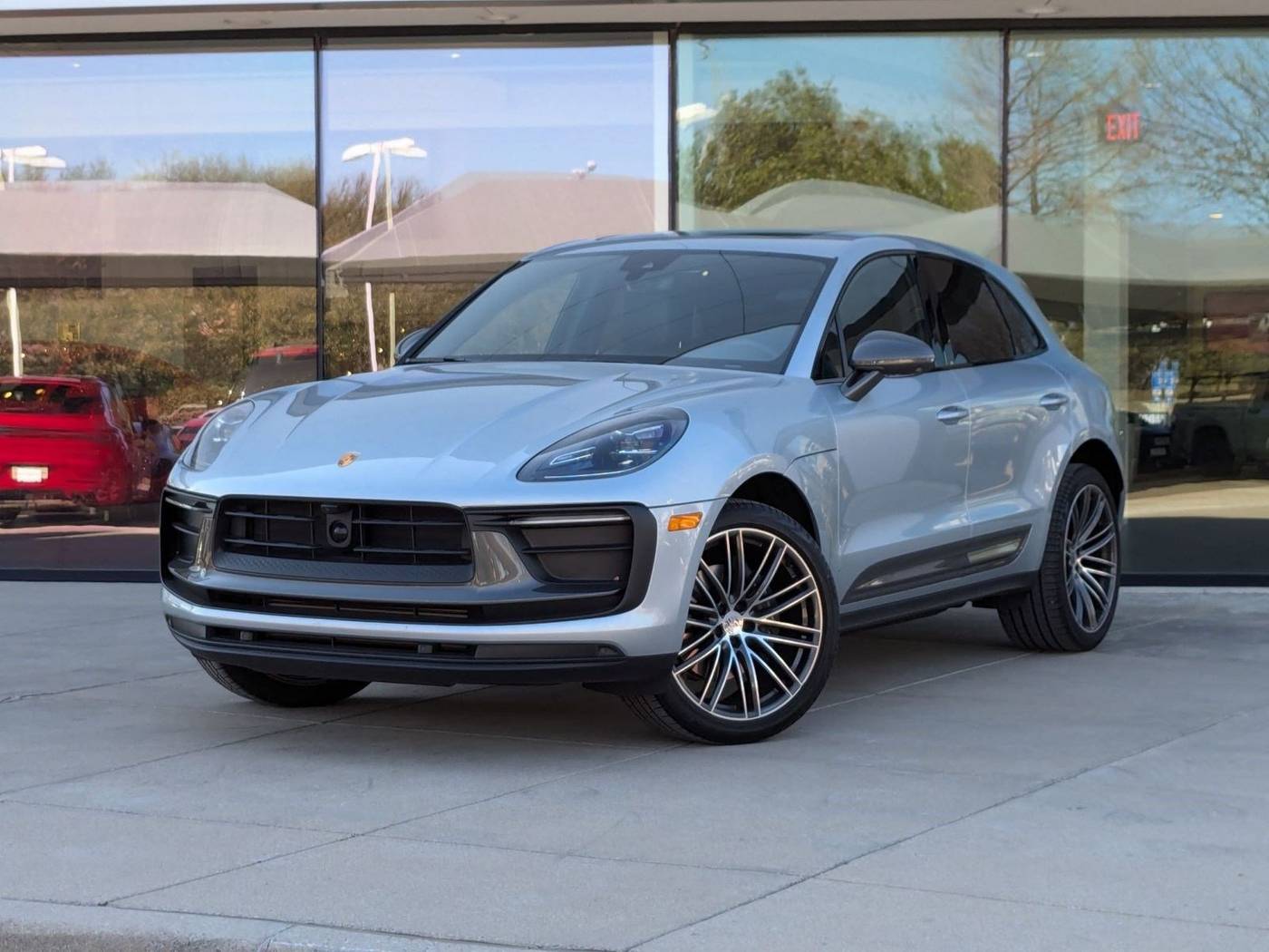 2024 Porsche Macan T — SUV — 4,938 mi — Plano, TX