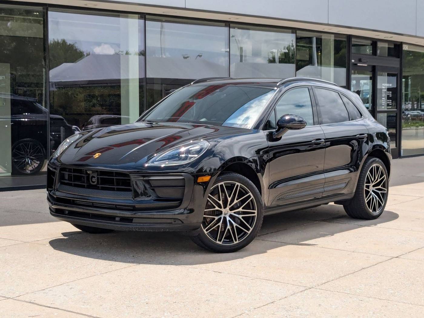 2025 Porsche Macan Macan — SUV — 5,746 mi — Plano, TX