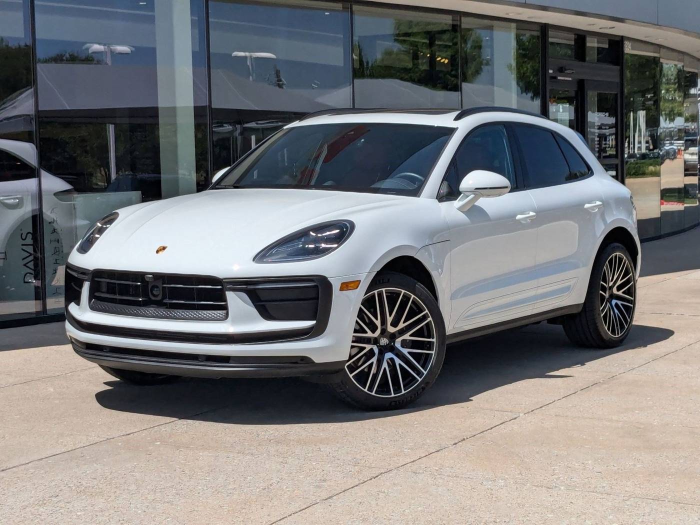 2025 Porsche Macan Macan — SUV — 4,104 mi — Plano, TX