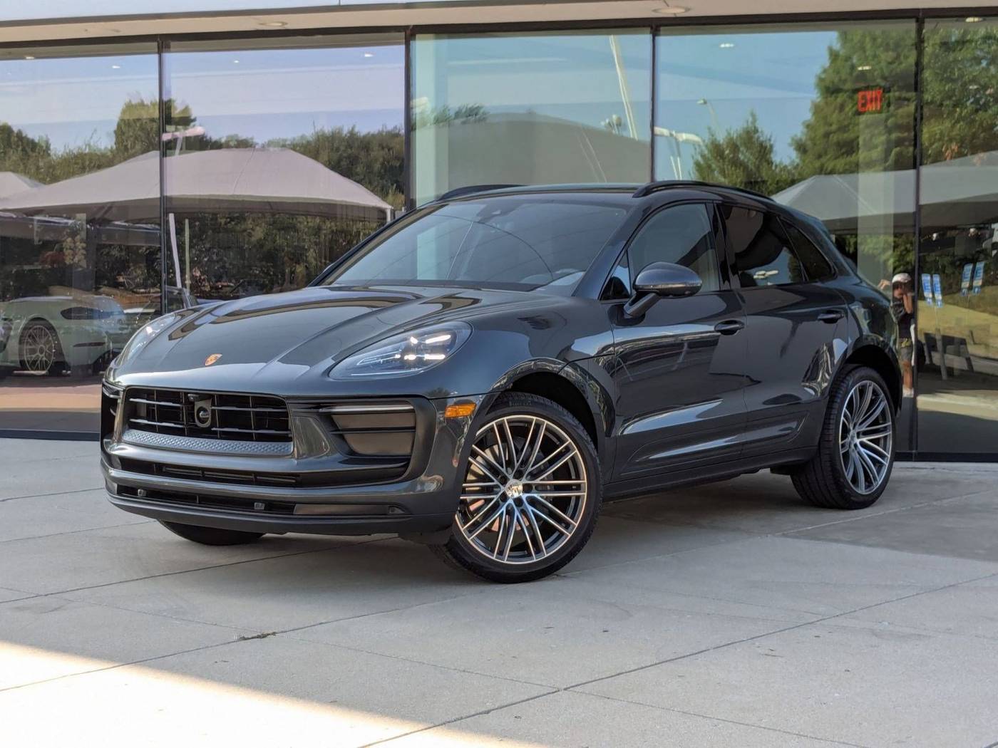 2025 Porsche Macan Standard — SUV — 4,512 mi — Plano, TX