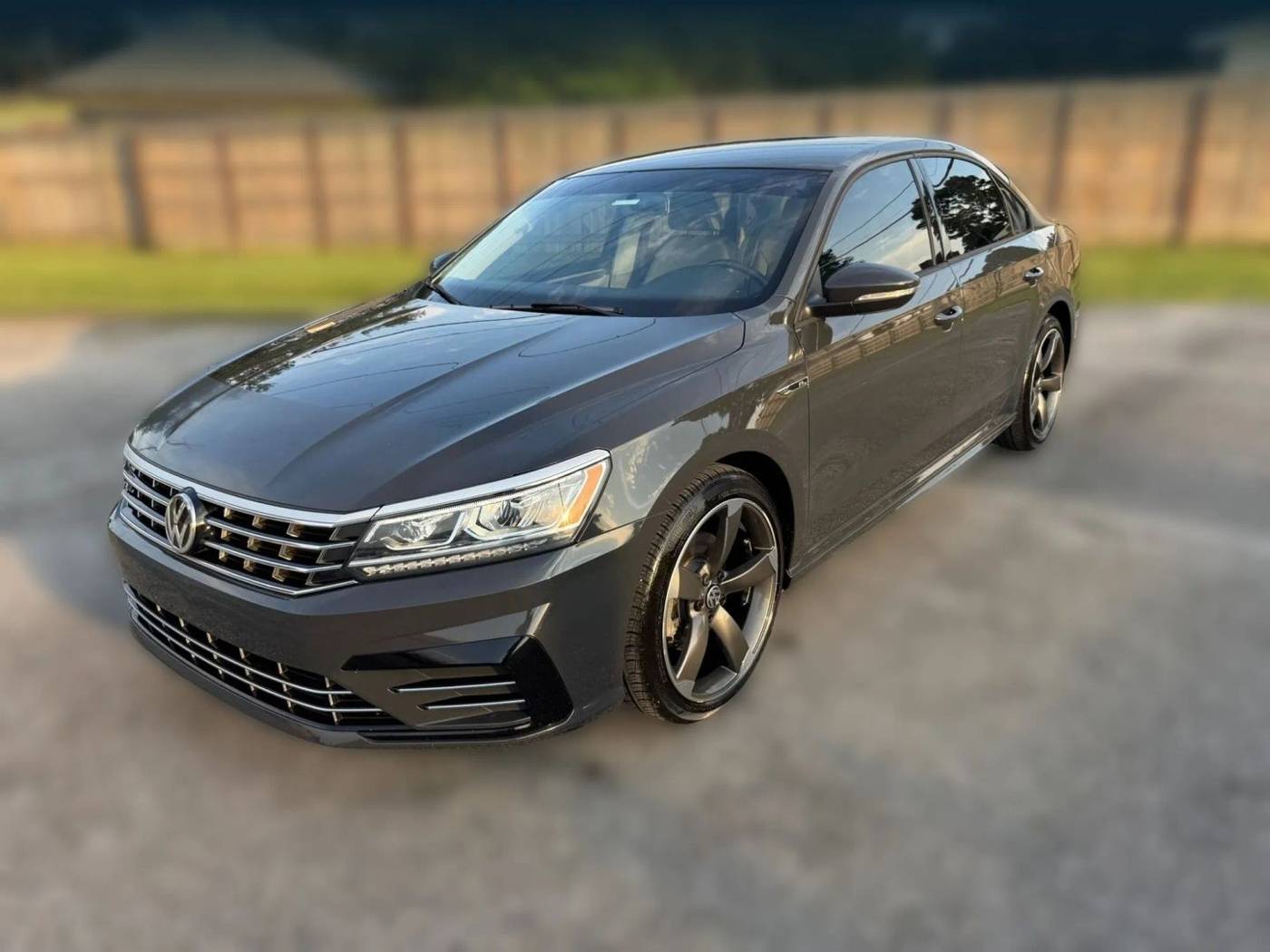 2018 Volkswagen Passat R-Line — Sedan — 118,799 mi — Baton Rouge, LA
