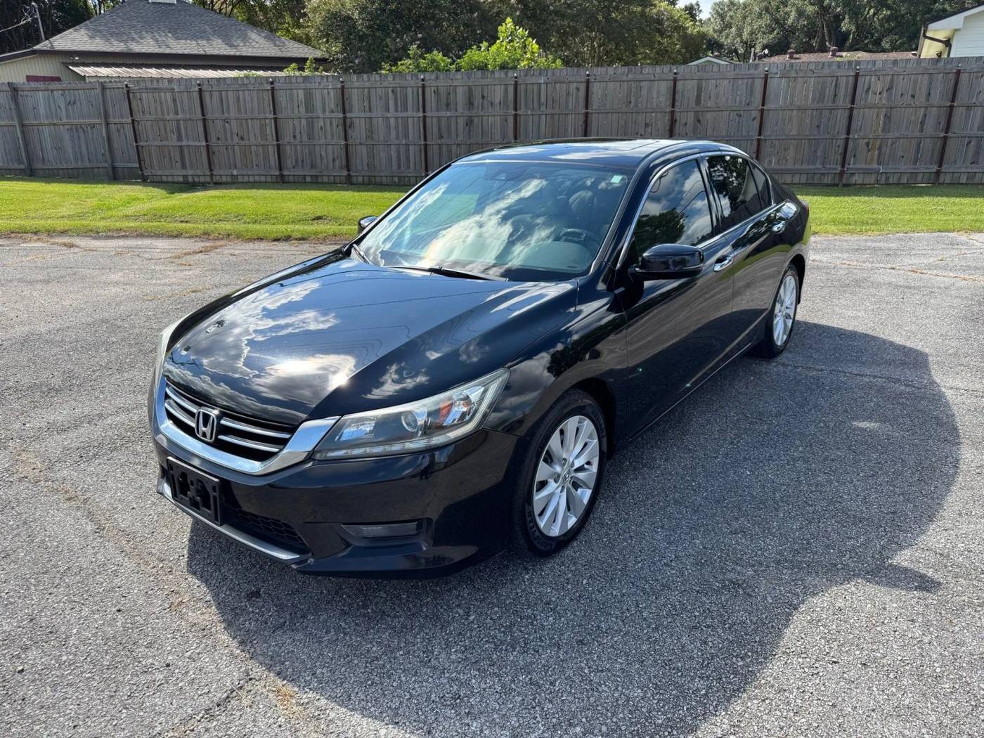 2014 Honda Accord EX-L V6 — Sedan — 151,220 mi — Baton Rouge, LA