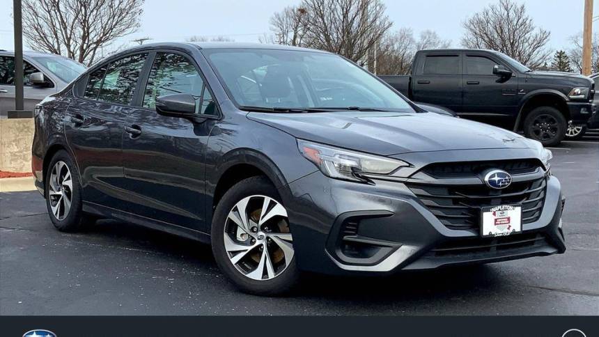 2025 Subaru Legacy Premium — Sedan — 1,899 mi — Schaumburg, IL
