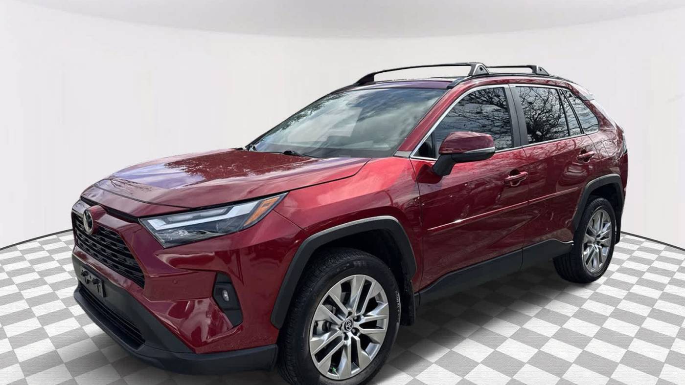 2023 Toyota RAV4 XLE Premium — SUV — 33,301 mi — Wesley Chapel, FL