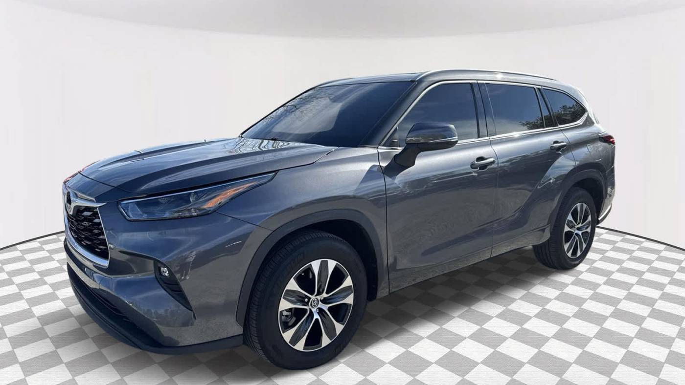 2022 Toyota Highlander XLE — SUV — 40,101 mi — Wesley Chapel, FL