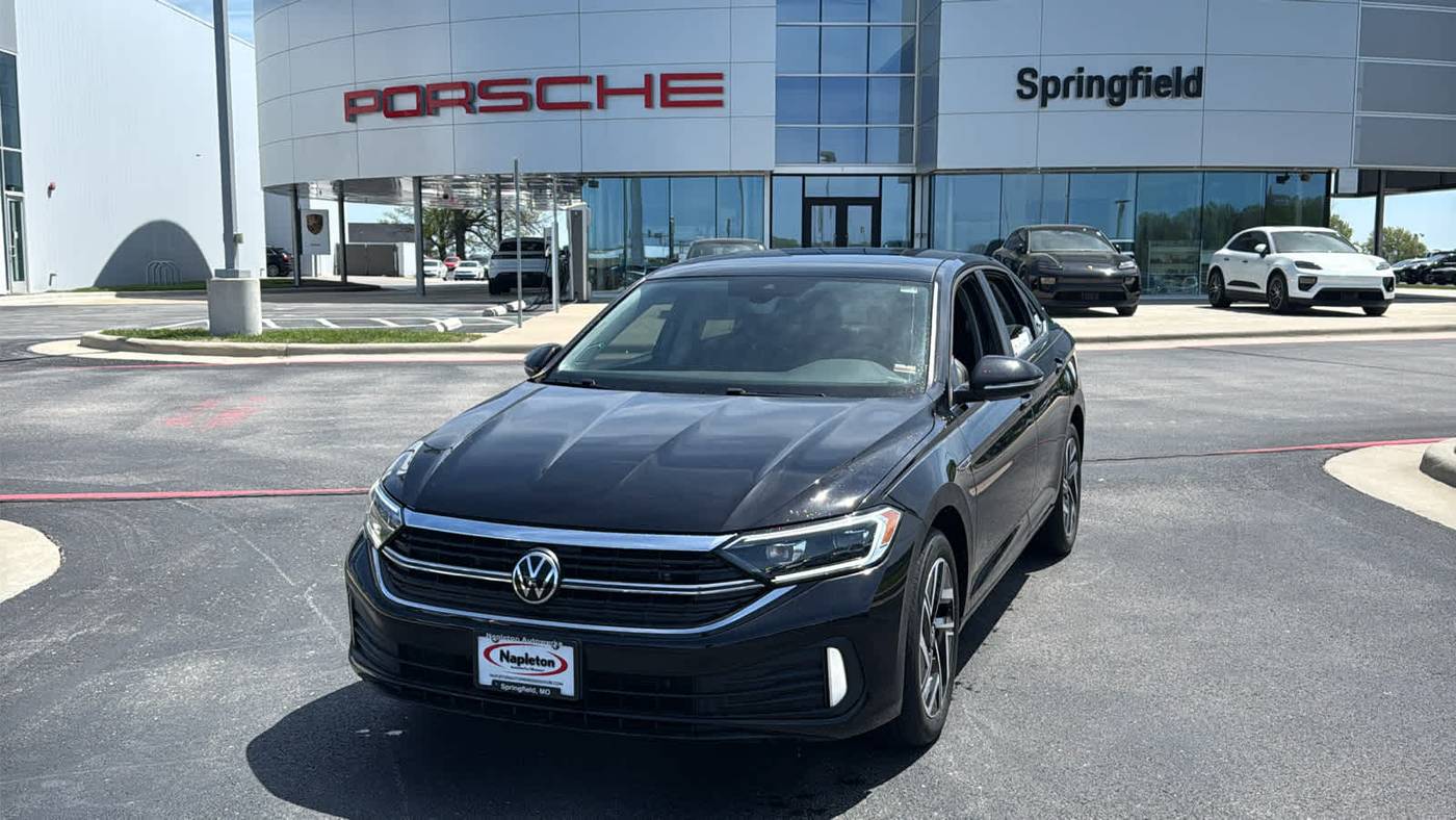 2022 Volkswagen Jetta SEL — Sedan — 41,487 mi — Springfield, MO