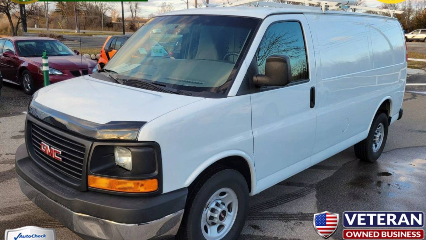 2017 GMC Savana Cargo Van Base — Cargo Van — 101,419 mi — Waterford, MI