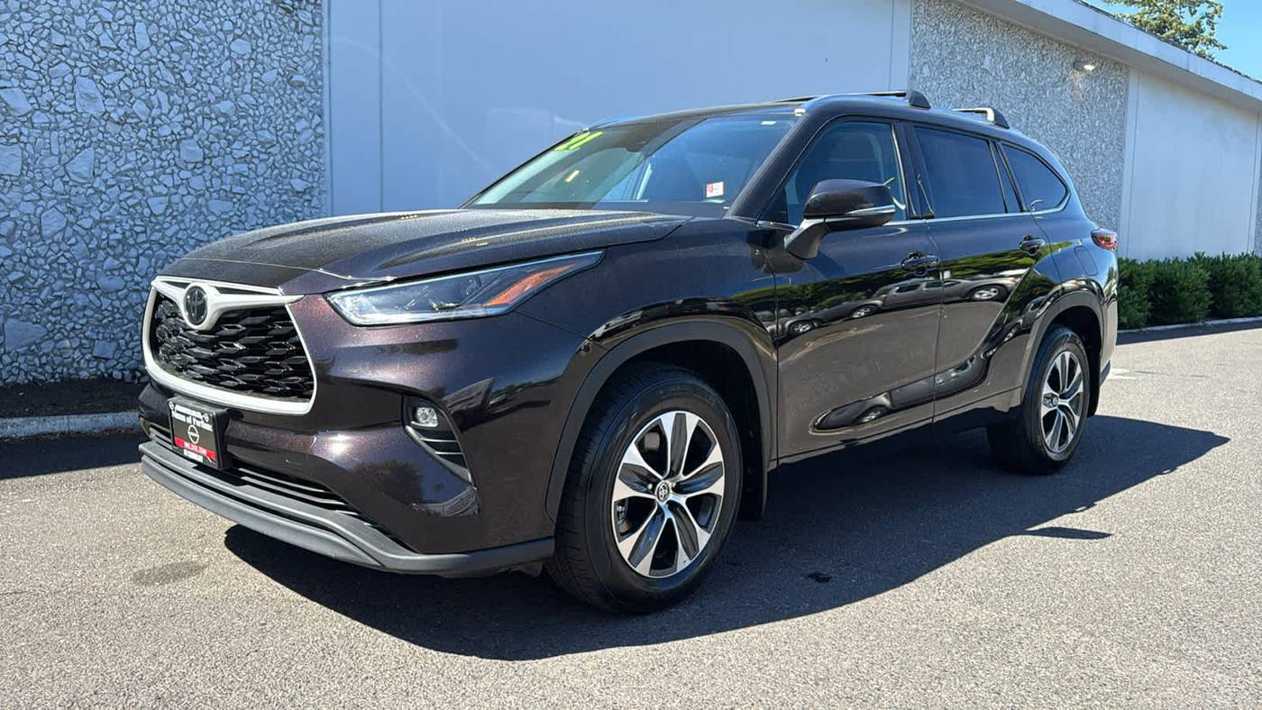 2021 Toyota Highlander XLE — SUV — 80,224 mi — Portland, OR
