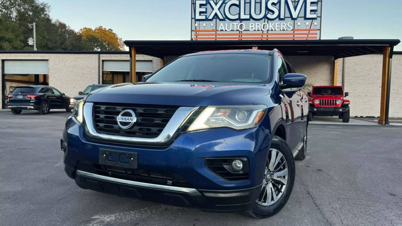2017 Nissan Pathfinder SV — SUV — 96,882 mi — Long Beach, MS