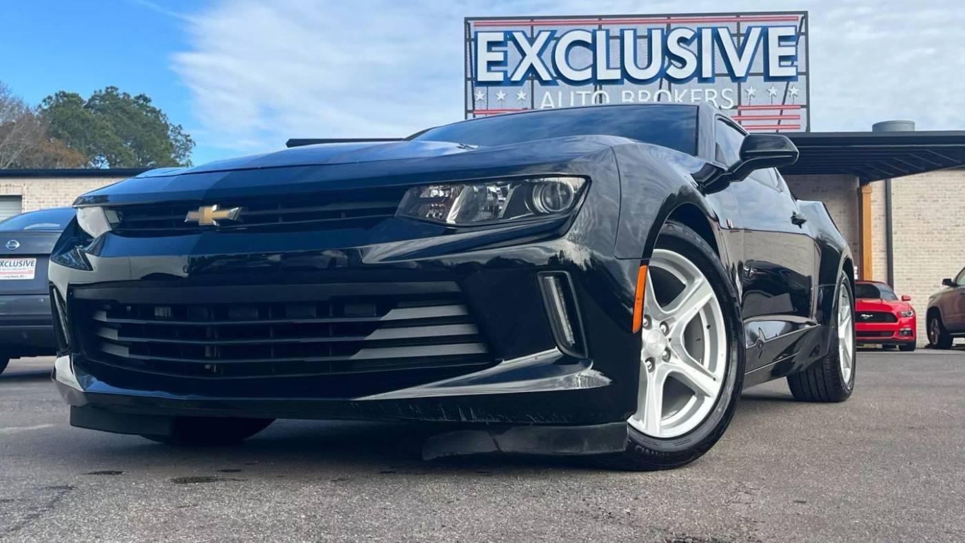 2018 Chevrolet Camaro 1LT — Coupe — 73,047 mi — Long Beach, MS
